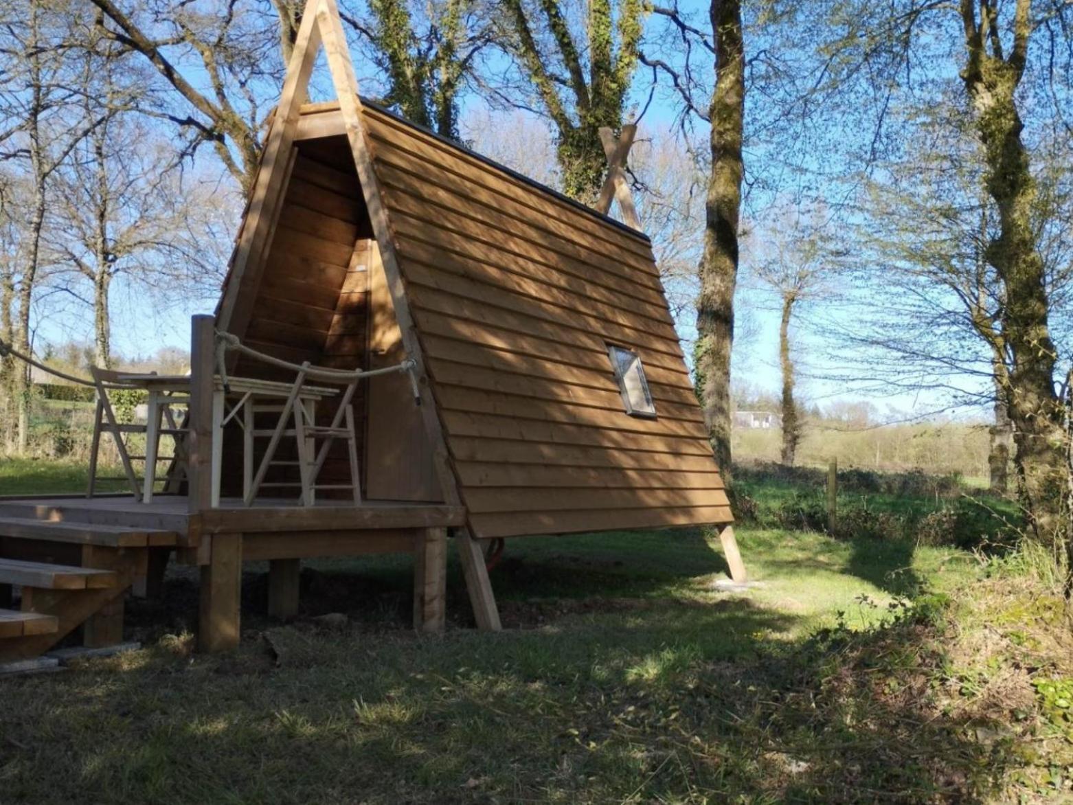 Camping Le Val Aux Fees - Broceliande Concoret Dış mekan fotoğraf