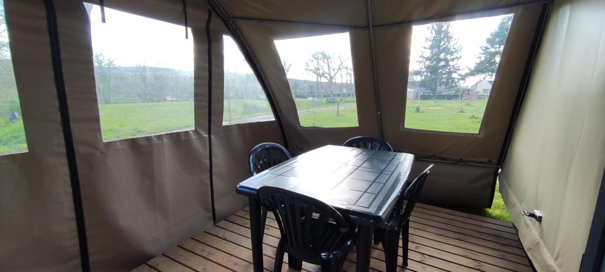 Camping Le Val Aux Fees - Broceliande Concoret Dış mekan fotoğraf