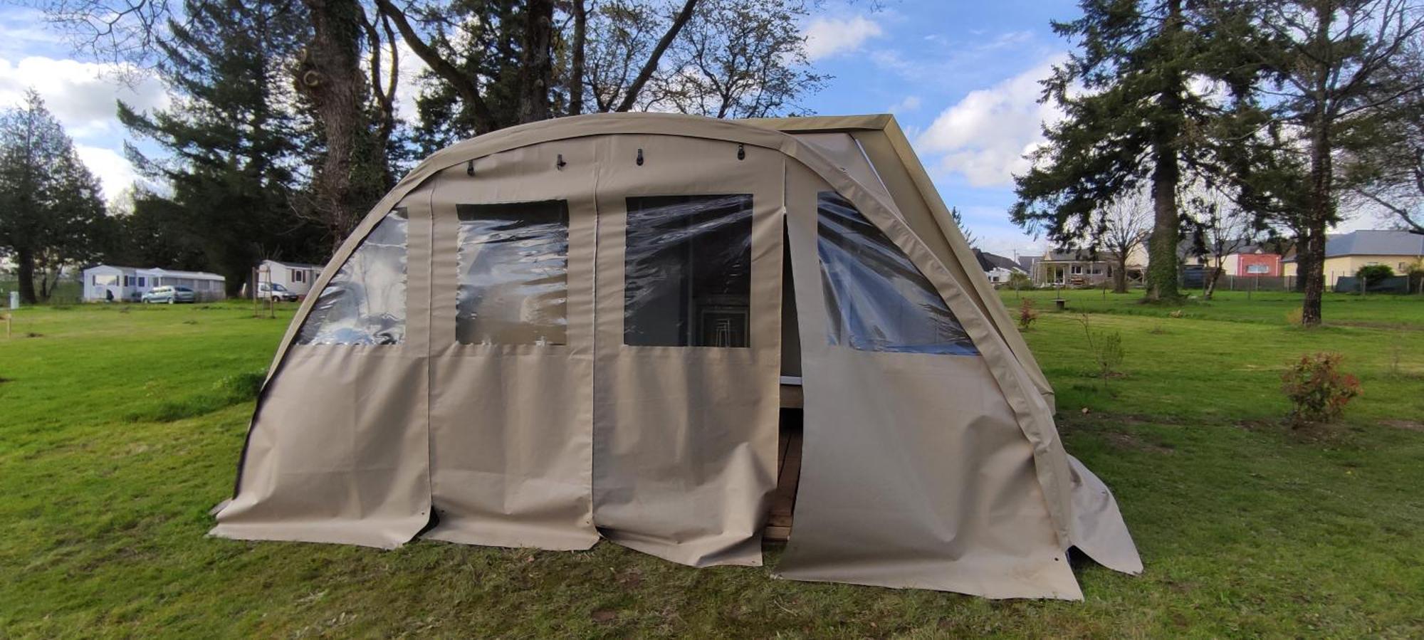 Camping Le Val Aux Fees - Broceliande Concoret Dış mekan fotoğraf
