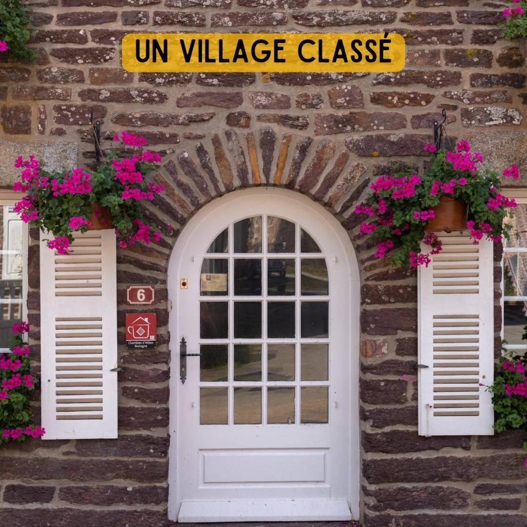 Camping Le Val Aux Fees - Broceliande Concoret Dış mekan fotoğraf