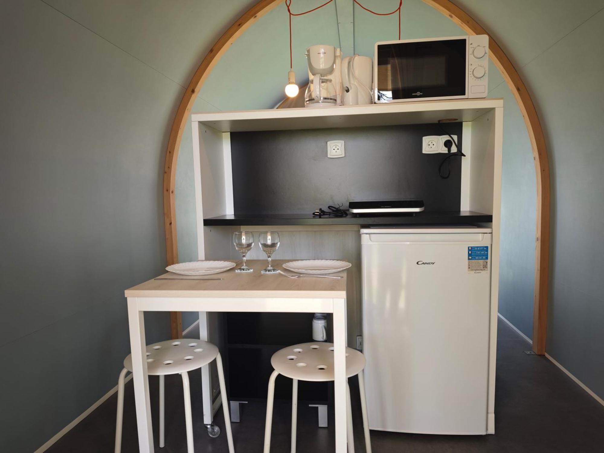 Camping Le Val Aux Fees - Broceliande Concoret Dış mekan fotoğraf